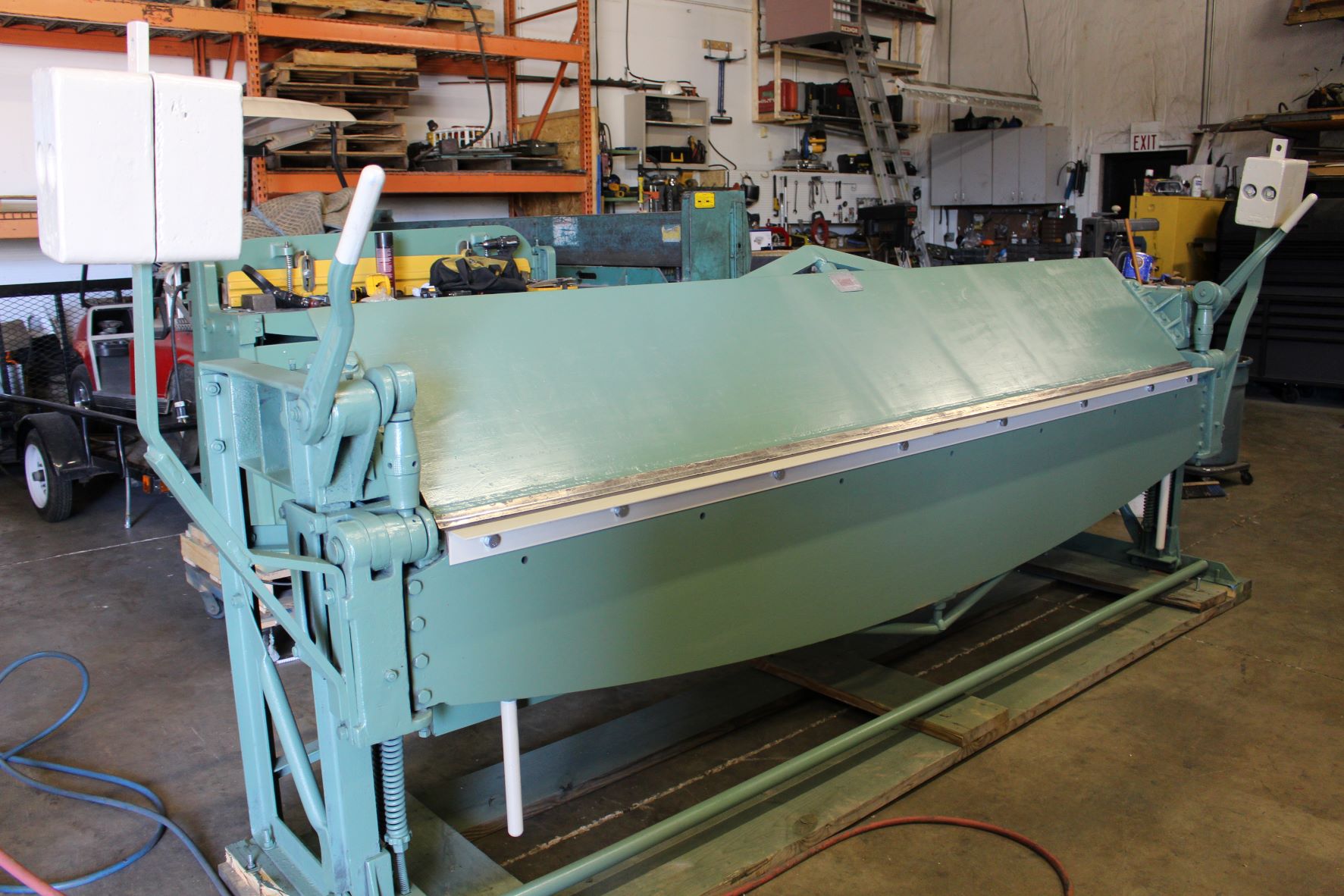 sheet metal bending equipment